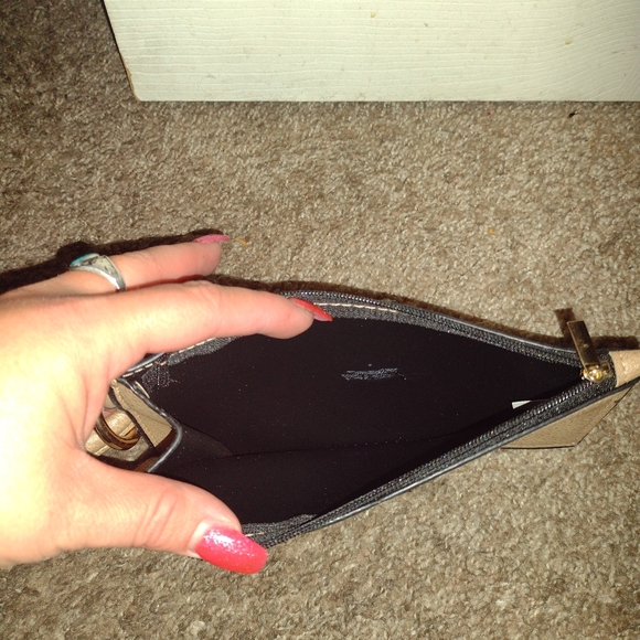 Wristlet wallet - Picture 2 of 4